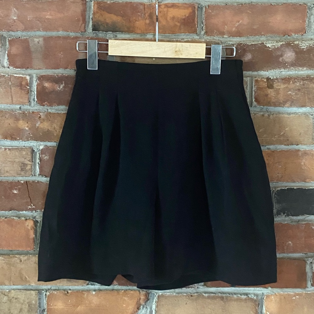 Aritzia Black High Waist Women Shorts